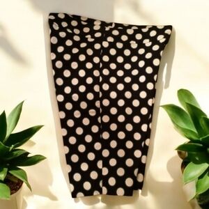 ZAC  & RACHAEL black white  polka dotted long stretchy shorts size 12 🏝️🏝️